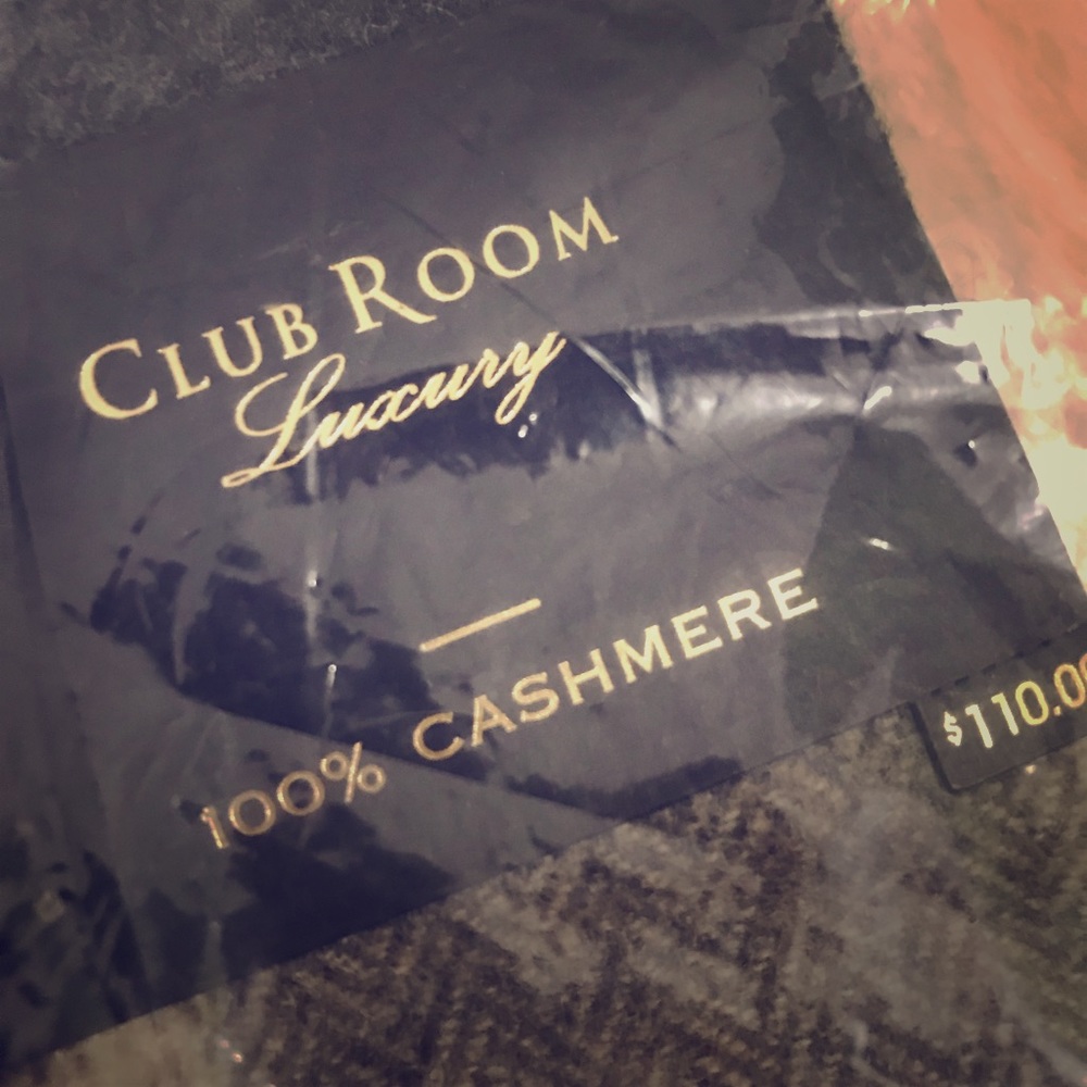 Cashmere scarf new in package